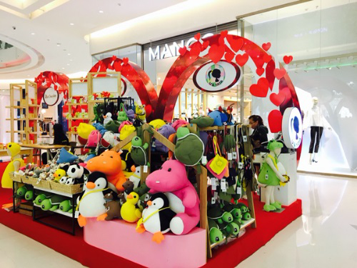 Chọn quà cho ngày lễ Tình nhân tại Crescent Mall - Ảnh 1 Chọn quà cho ngày lễ Tình nhân tại Crescent Mall - Ảnh 1