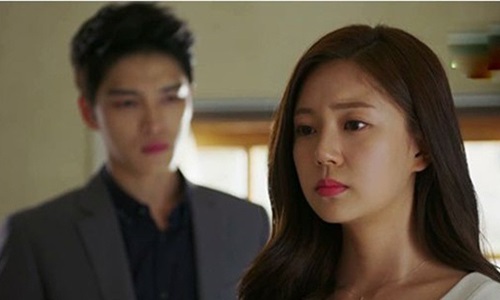 Kẻ lạ người dưng chung giường, xót xa nhường nào? - Ảnh 1 Kẻ lạ người dưng chung giường, xót xa nhường nào? - Ảnh 1