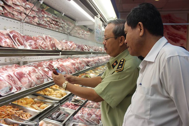Thực hư chuyện thịt heo 100.000/3kg bán tràn lan khắp lề đường Sài Gòn - Ảnh 11 Thực hư chuyện thịt heo 100.000/3kg bán tràn lan khắp lề đường Sài Gòn - Ảnh 11