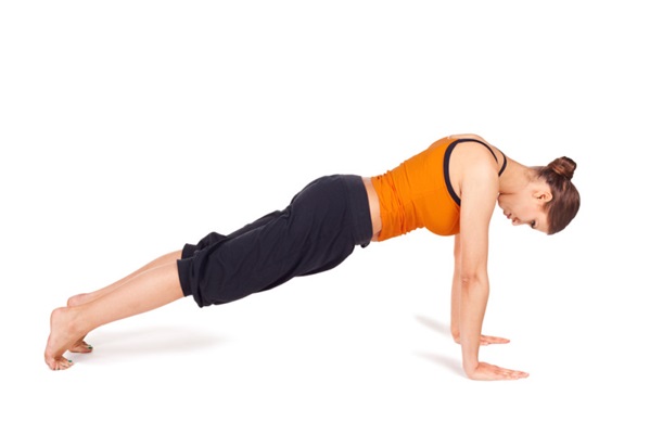 Tư thế yoga giảm mỡ bụng dưới này khá giống tư thế tập Plank