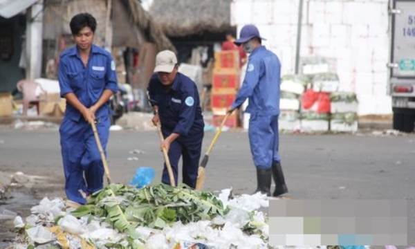 Từ ngày 1-2, vứt rác bừa bãi nơi công cộng bị phạt tới 5 triệu đồng - Ảnh 1