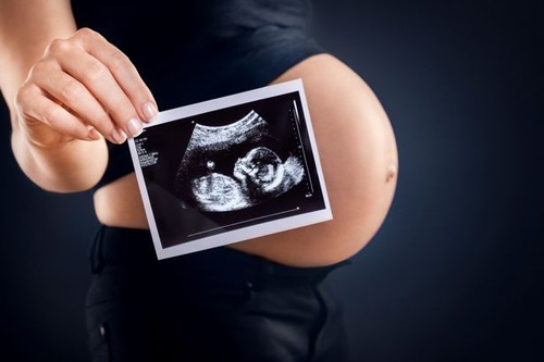 5 dấu hiệu báo thai nhi đang “kêu cứu” từ trong bụng mẹ - Ảnh 1