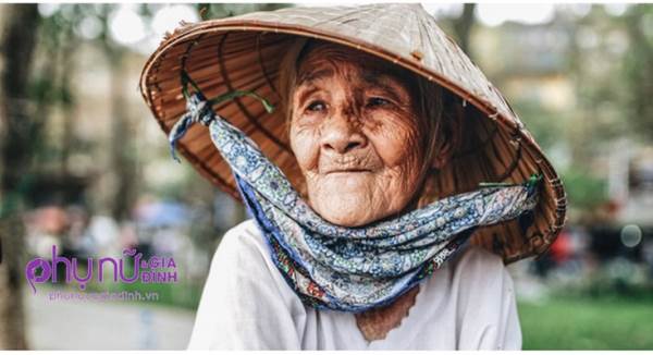 Thấy mẹ nấu ăn khiến con mình nôn ói, cô gái đuổi mẹ về quê và sự thật đau lòng sau đó - Ảnh 1 Thấy mẹ nấu ăn khiến con mình nôn ói, cô gái đuổi mẹ về quê và sự thật đau lòng sau đó - Ảnh 1