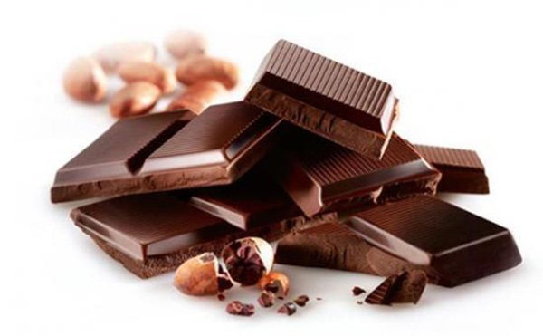 Socola cũng nhiều caffein cũng không tốt cho sức khỏe bà đẻ. Socola cũng nhiều caffein cũng không tốt cho sức khỏe bà đẻ.