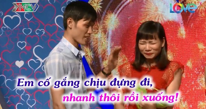 Quyền Linh - Cát Tường sốc nặng khi nhân vật 'Bạn muốn hẹn hò' tán gái chưa nắm tay đã đòi đi khách sạn - Ảnh 4 Quyền Linh - Cát Tường sốc nặng khi nhân vật 'Bạn muốn hẹn hò' tán gái chưa nắm tay đã đòi đi khách sạn - Ảnh 4