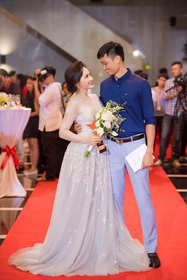 Diễn viên Bảo Thanh lần đầu nhận giải thưởng VTV Awards Diễn viên Bảo Thanh lần đầu nhận giải thưởng VTV Awards
