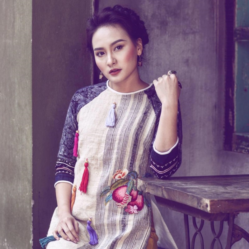 Loạt mỹ nhân Việt kiếm bộn tiền nhờ quảng cáo mỹ phẩm rầm rộ trên Facebook - Ảnh 2 Loạt mỹ nhân Việt kiếm bộn tiền nhờ quảng cáo mỹ phẩm rầm rộ trên Facebook - Ảnh 2