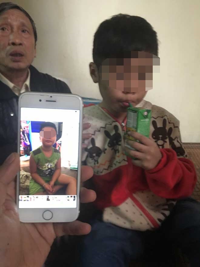 Thắt lòng lời kể của bé trai 10 tuổi bị bố và mẹ kế bạo hành tàn nhẫn - Ảnh 2 Thắt lòng lời kể của bé trai 10 tuổi bị bố và mẹ kế bạo hành tàn nhẫn - Ảnh 2