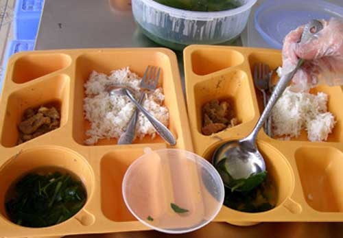 Nam Định: Bé trai 4 tuổi tử vong sau bữa ăn trưa tại trường mầm non - Ảnh 1