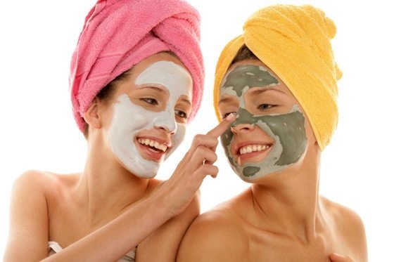 Bí quyết cách chăm sóc da mặt nhờn lỗ chân lông to với mặt nạ đất sét hiệu quả