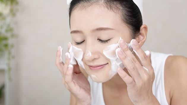 Cứ trộn mật ong với thứ này rửa mặt mỗi ngày, không cần kem dưỡng, da vẫn trắng hồng, mịn màng - Ảnh 3 Cứ trộn mật ong với thứ này rửa mặt mỗi ngày, không cần kem dưỡng, da vẫn trắng hồng, mịn màng - Ảnh 3