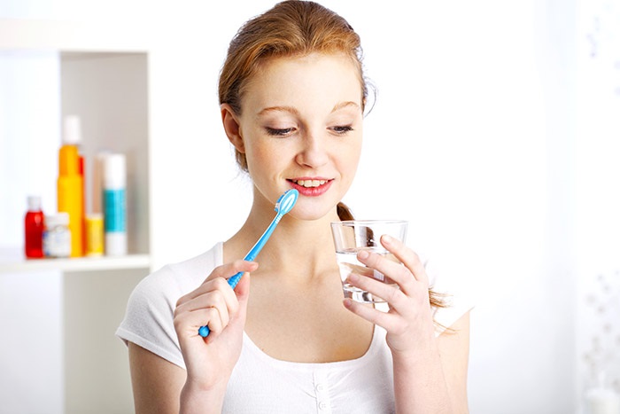 Muốn làm hồng môi tự nhiên thì phải tẩy da chết trước Muốn làm hồng môi tự nhiên thì phải tẩy da chết trước