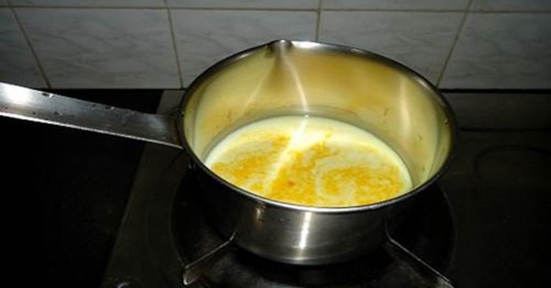 Bật mí cách làm sữa bột nghệ đơn giản cho phái đẹp - Ảnh 1 Cách làm sữa bột nghệ rất đơn giản