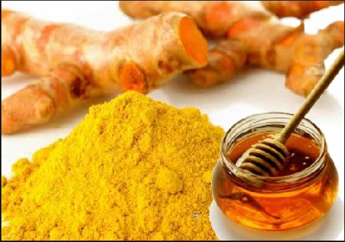 Da đẹp như da em bé với 4 cách làm trắng da hết mụn tại nhà - Ảnh 1 Đẹp trắng mịn hết mụn bằng cách dùng bột nghệ và mật ong