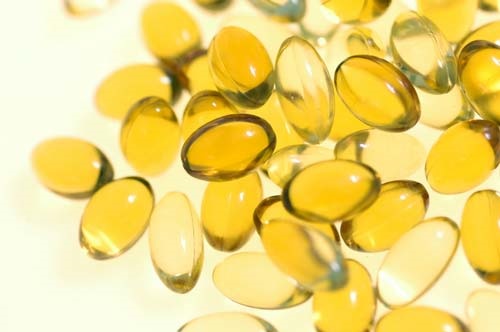 Đẹp mãi tuổi 18 với cách làm trắng da mặt bằng vitamin e - Ảnh 1 Vitamin E giúp dưỡng trắng da mặt hiệu quả cao
