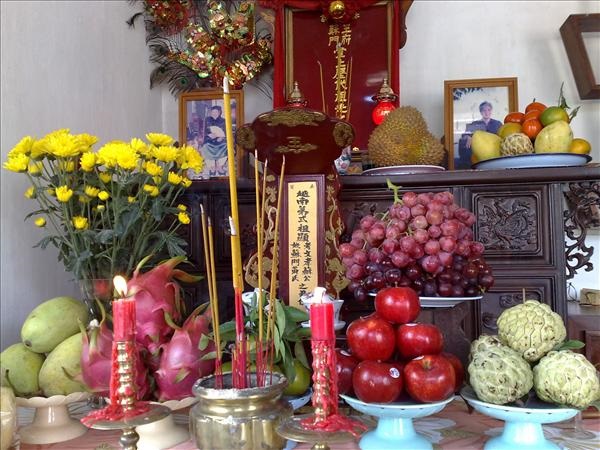 Khi trang trí bàn thờ ngày Tết phải tuân theo một số nguyên tắc nhất định Khi trang trí bàn thờ ngày Tết phải tuân theo một số nguyên tắc nhất định
