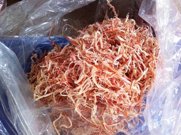 Sự thật đáng sợ đằng sau món bánh tráng trộn vỉa hè - Ảnh 2 Sự thật đáng sợ đằng sau món bánh tráng trộn vỉa hè - Ảnh 2