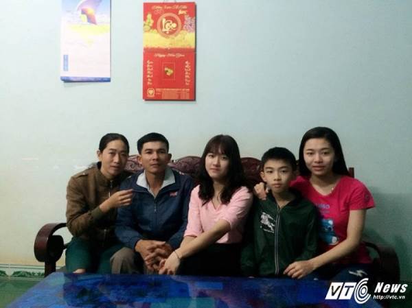 Gặp lại nữ sinh bị cưa chân do bác sĩ tắc trách ở Đắk Lắk - Ảnh 2 Gặp lại nữ sinh bị cưa chân do bác sĩ tắc trách ở Đắk Lắk - Ảnh 2