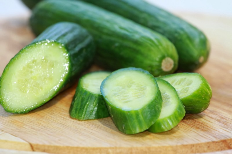 5 thành phần tự nhiên giúp làn da mãi mãi tươi trẻ - Ảnh 5 Dưa leo cung cấp dưỡng chất, vitamin giúp nuôi dưỡng và duy trì tuổi xuân cho làn da - Ảnh: Internet