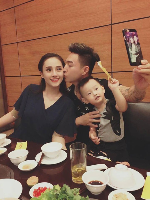 Phát ghen với anh chồng 'soái ca' làm hết việc nhà giúp vợ - Ảnh 6 Phát ghen với anh chồng 'soái ca' làm hết việc nhà giúp vợ - Ảnh 6