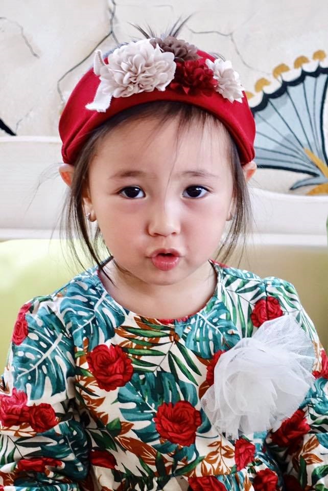 Con gái út của Hoa hậu Hà Kiều Anh