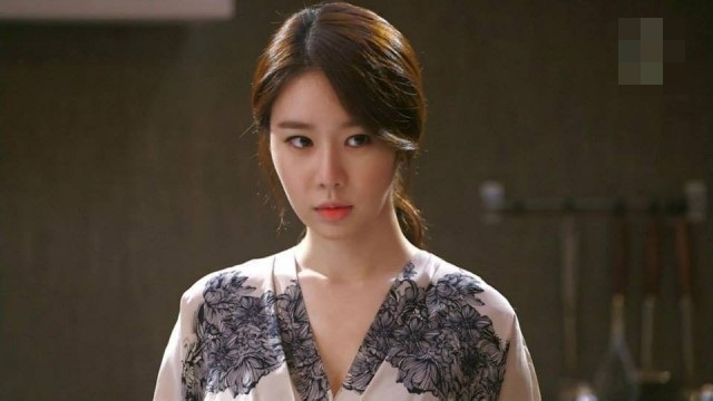Cuộc trốn chạy hạnh phúc của người đàn bà trong đêm vắng (Phần 3) - Ảnh 1 Cuộc trốn chạy hạnh phúc của người đàn bà trong đêm vắng (Phần 3) - Ảnh 1