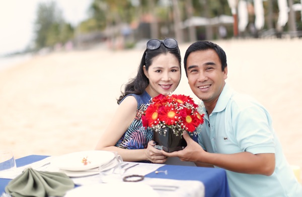 Những người vợ vừa xinh vừa giỏi làm hậu phương vững chắc cho các nam diễn viên điển trai Việt - Ảnh 4 Những người vợ vừa xinh vừa giỏi làm hậu phương vững chắc cho các nam diễn viên điển trai Việt - Ảnh 4