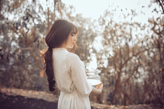 Đàn bà từng đổ vỡ, dặm thêm phấn hồng, tô đỏ thêm son, kiêu hãnh với đời... - Ảnh 2 Đàn bà từng đổ vỡ, dặm thêm phấn hồng, tô đỏ thêm son, kiêu hãnh với đời... - Ảnh 2