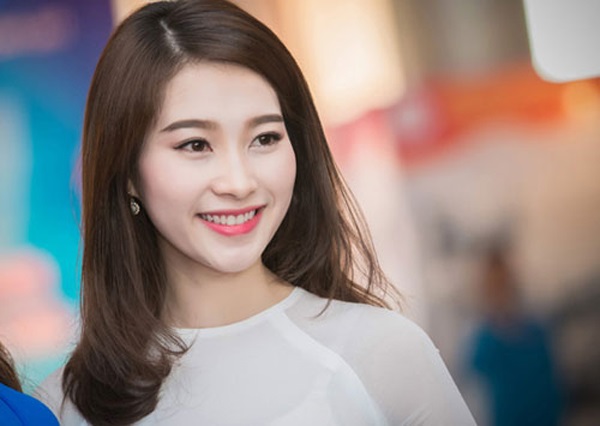 Chẳng cần khoe da thịt, những mỹ nhân Vbiz này vẫn thật 'chói chang' hút hồn người hâm mộ - Ảnh 5
