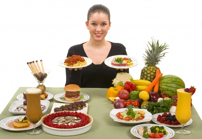 Điều trị sẹo rỗ mụn thâm lỗ chân lông to bằng cách nào là tốt nhất? - Ảnh 3 Xây dựng chế độ ăn uống hợp lý, giàu chất dinh dưỡng như vitamin A, C, E để nuôi dưỡng da khỏe mạnh, hỗ trợ điều trị sẹo, lỗ chân lô to hiệu quả.