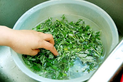 Mẹo dân gian trị ngứa ở 'cô bé' hiệu quả sau 15 phút - Ảnh 2 Mẹo dân gian trị ngứa âm đạo hiệu quả sau 15 phút