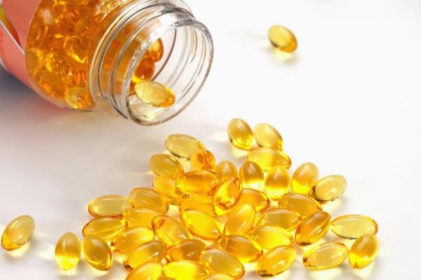 Dùng vitamin E dưỡng da mỗi ngày, hãy đọc ngay bài viết này để không khiến mụn 'nở hoa' đầy mặt - Ảnh 1 Dùng vitamin E dưỡng da mỗi ngày, hãy đọc ngay bài viết này để không khiến mụn 'nở hoa' đầy mặt - Ảnh 1
