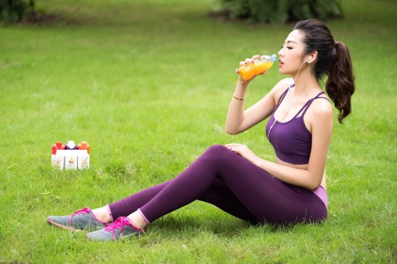 Loạt mỹ nhân Việt kiếm bộn tiền nhờ quảng cáo mỹ phẩm rầm rộ trên Facebook - Ảnh 9 Loạt mỹ nhân Việt kiếm bộn tiền nhờ quảng cáo mỹ phẩm rầm rộ trên Facebook - Ảnh 9
