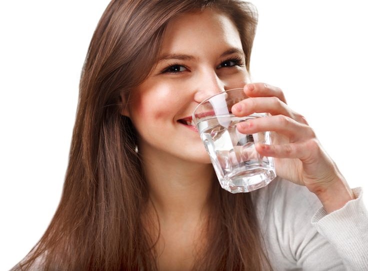 Uống nhiều nước – Sự khởi đầu của kế hoạch giảm cân 1 tuần 6 kg