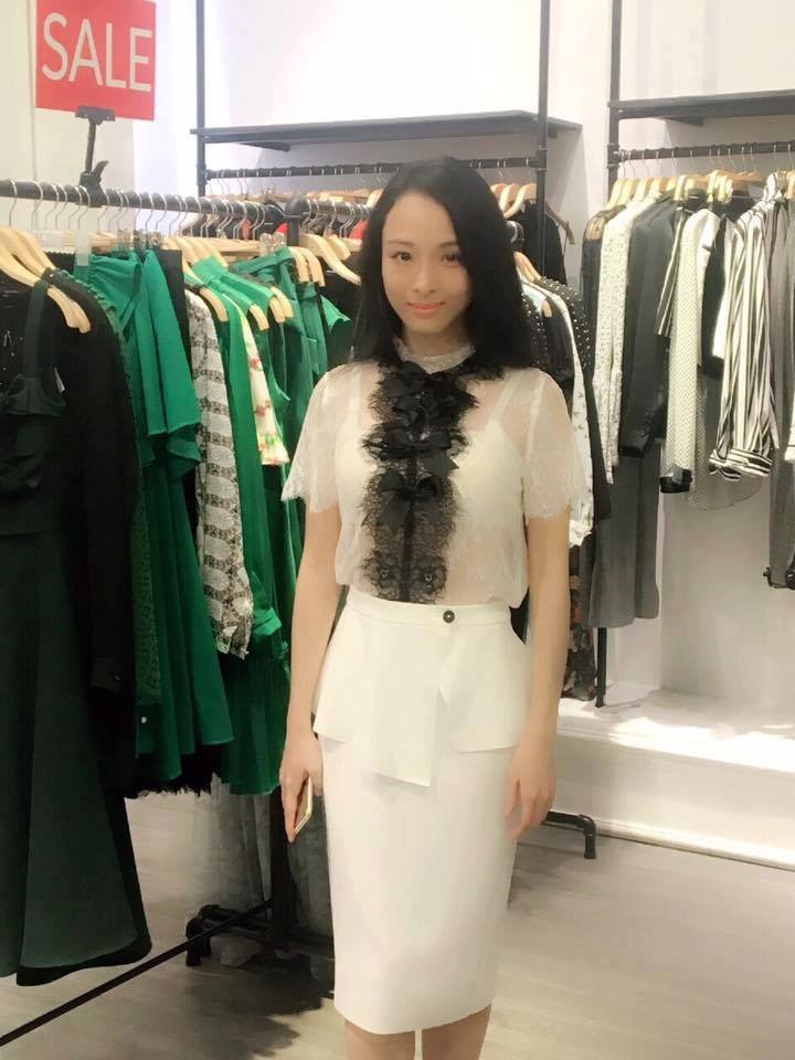 Hoa hậu Phương Nga ‘lên đời’ sau khi được tại ngoại - Ảnh 3 Hoa hậu Phương Nga ‘lên đời’ sau khi được tại ngoại - Ảnh 3