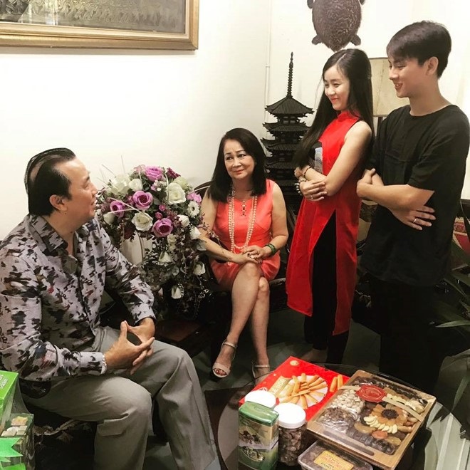Thái độ bất ngờ của gia đình NSƯT Bảo Quốc khi ngồi cùng bàn với Hoài Lâm - Ảnh 7