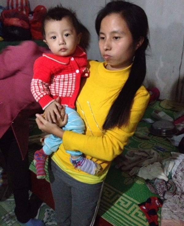 Nỗi đau mẹ già không có nổi 100 ngàn đưa con đi đẻ, cháu ngoại bị chối bỏ bệnh tật đầy mình - Ảnh 2 Nỗi đau mẹ già không có nổi 100 ngàn đưa con đi đẻ, cháu ngoại bị chối bỏ bệnh tật đầy mình - Ảnh 2