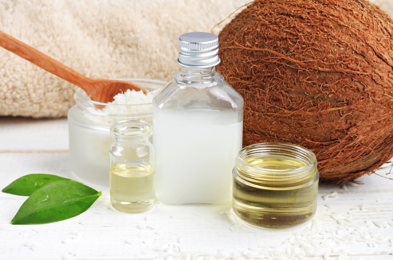 Hướng dẫn ủ tóc bằng dầu dừa: 8 cách chị em không thể bỏ qua - Ảnh 1 Ủ tóc bằng dầu dừa