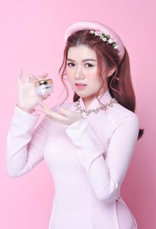 CEO Lê Thị Xuân khởi nghiệp thành công từ niềm đam mê mỹ phẩm - Ảnh 1 CEO Lê Thị Xuân khởi nghiệp thành công từ niềm đam mê mỹ phẩm - Ảnh 1
