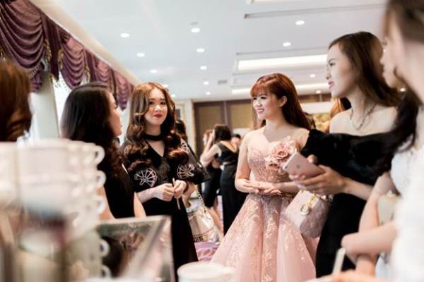 CEO Lê Thị Xuân khởi nghiệp thành công từ niềm đam mê mỹ phẩm - Ảnh 4 CEO Lê Thị Xuân khởi nghiệp thành công từ niềm đam mê mỹ phẩm - Ảnh 4