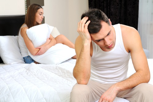 Sau 'chuyện ấy', nam giới 'xả nước' sẽ làm... hại thân - Ảnh 2 Nam giới không nên đi tiểu ngay sau khi xuất tính