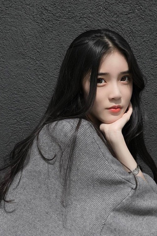 5 kiểu tóc giản dị mà đẹp lung linh, con gái cứ để là được khen xinh hết lời - Ảnh 8 5 kiểu tóc giản dị mà đẹp lung linh, con gái cứ để là được khen xinh hết lời - Ảnh 8