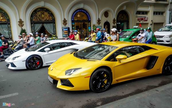 Cường Đô La và các đại gia Sài Gòn chơi Tết bằng Lamborghini - Ảnh 10