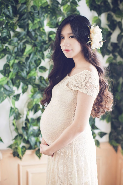 Những sao Việt vẫn xinh đẹp rạng ngời khi đang mang thai - Ảnh 6
