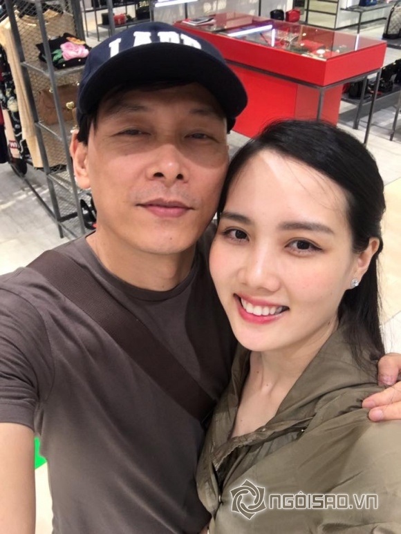 Đạo diễn Ngô Quang Hải sống hạnh phúc bên vợ