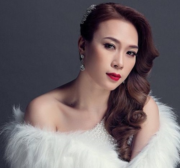 Những căn biệt thự nhìn là choáng của sao Việt - Ảnh 27 Những căn biệt thự nhìn là choáng của sao Việt - Ảnh 27