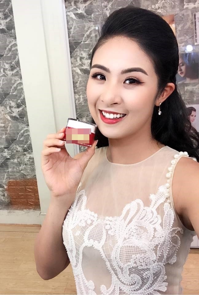 Loạt mỹ nhân Việt kiếm bộn tiền nhờ quảng cáo mỹ phẩm rầm rộ trên Facebook - Ảnh 6 Loạt mỹ nhân Việt kiếm bộn tiền nhờ quảng cáo mỹ phẩm rầm rộ trên Facebook - Ảnh 6
