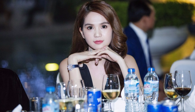 Thừa nhận thiếu học thức, kém hiểu biết nhưng Ngọc Trinh vẫn có được khối tài sản 'khủng' nhờ vào nhan sắc - Ảnh 1 Thừa nhận thiếu học thức, kém hiểu biết nhưng Ngọc Trinh vẫn có được khối tài sản 'khủng' nhờ vào nhan sắc - Ảnh 1