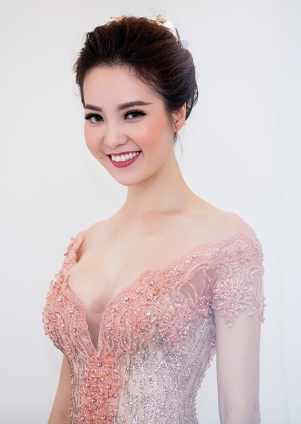 Không cần bàn cãi, Đại học Ngoại thương là nơi sinh ra hoa hậu, người đẹp nhiều nhất Việt Nam - Ảnh 9 Không cần bàn cãi, Đại học Ngoại thương là nơi sinh ra hoa hậu, người đẹp nhiều nhất Việt Nam - Ảnh 9