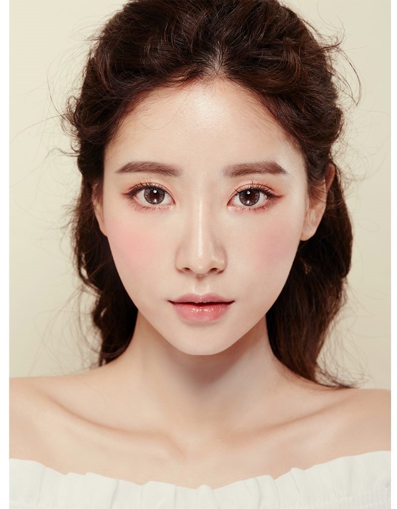 Dewy Skin là cách trang điểm Hàn Quốc tạo hiệu ứng da bóng mượt căng mịn